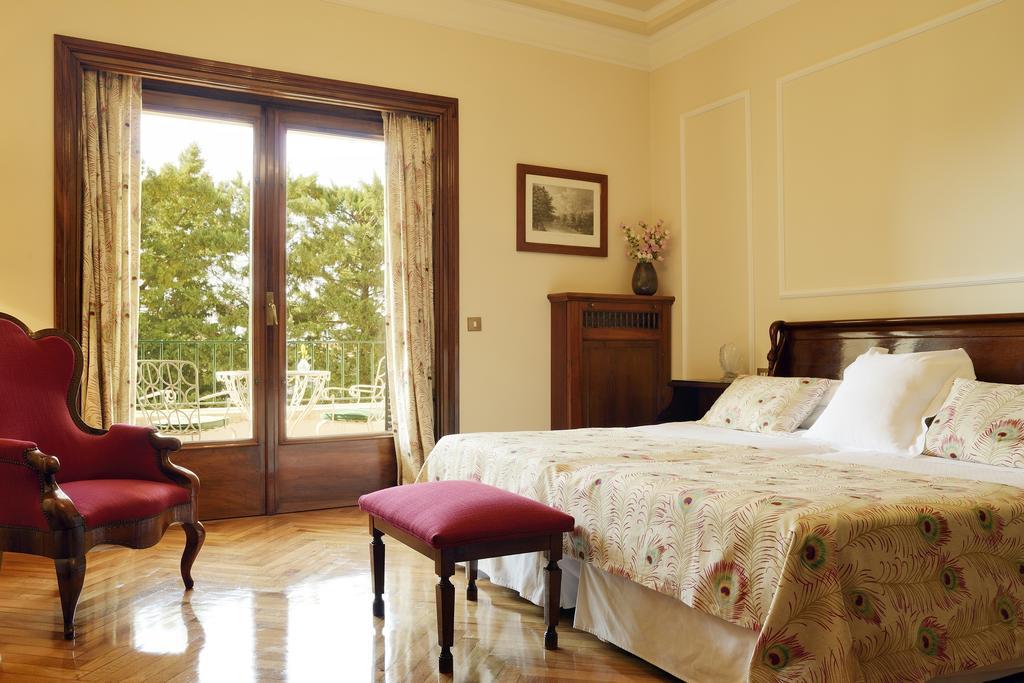 Camera Matrimoniale Classic con Terrazza, Letto Supplementare e Accesso Spa